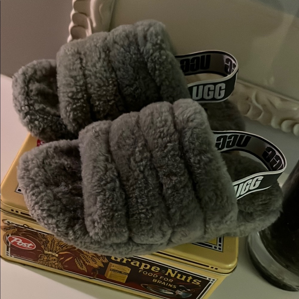 UGG Fluffy Gray Slippers kids 1